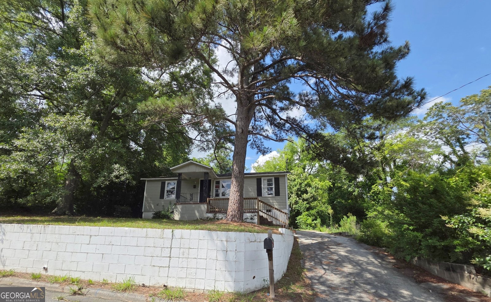 677 Pebble Street Macon - 3