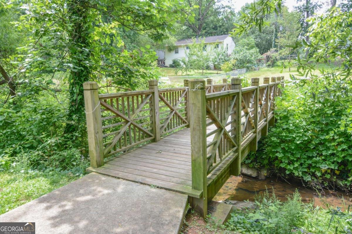 2557 Avery Park Circle Atlanta - 32