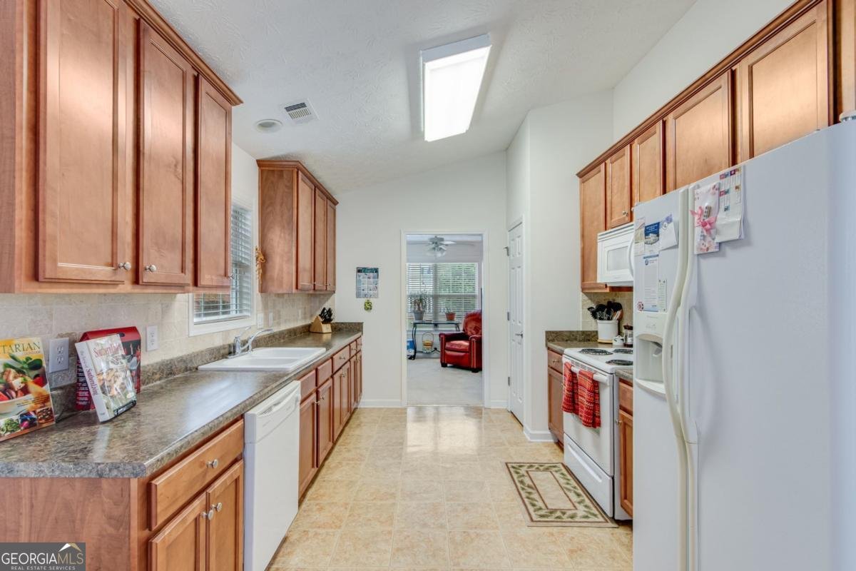 936 Village View Circle Loganville - 13