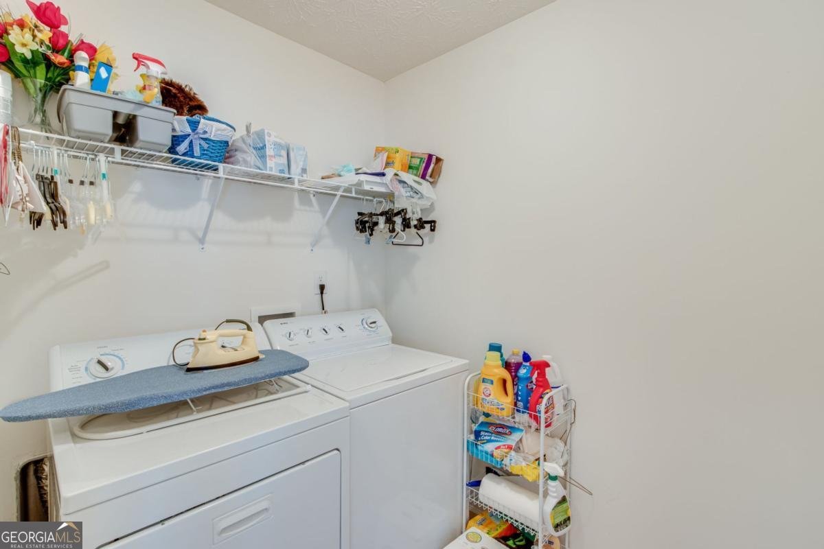 936 Village View Circle Loganville - 16