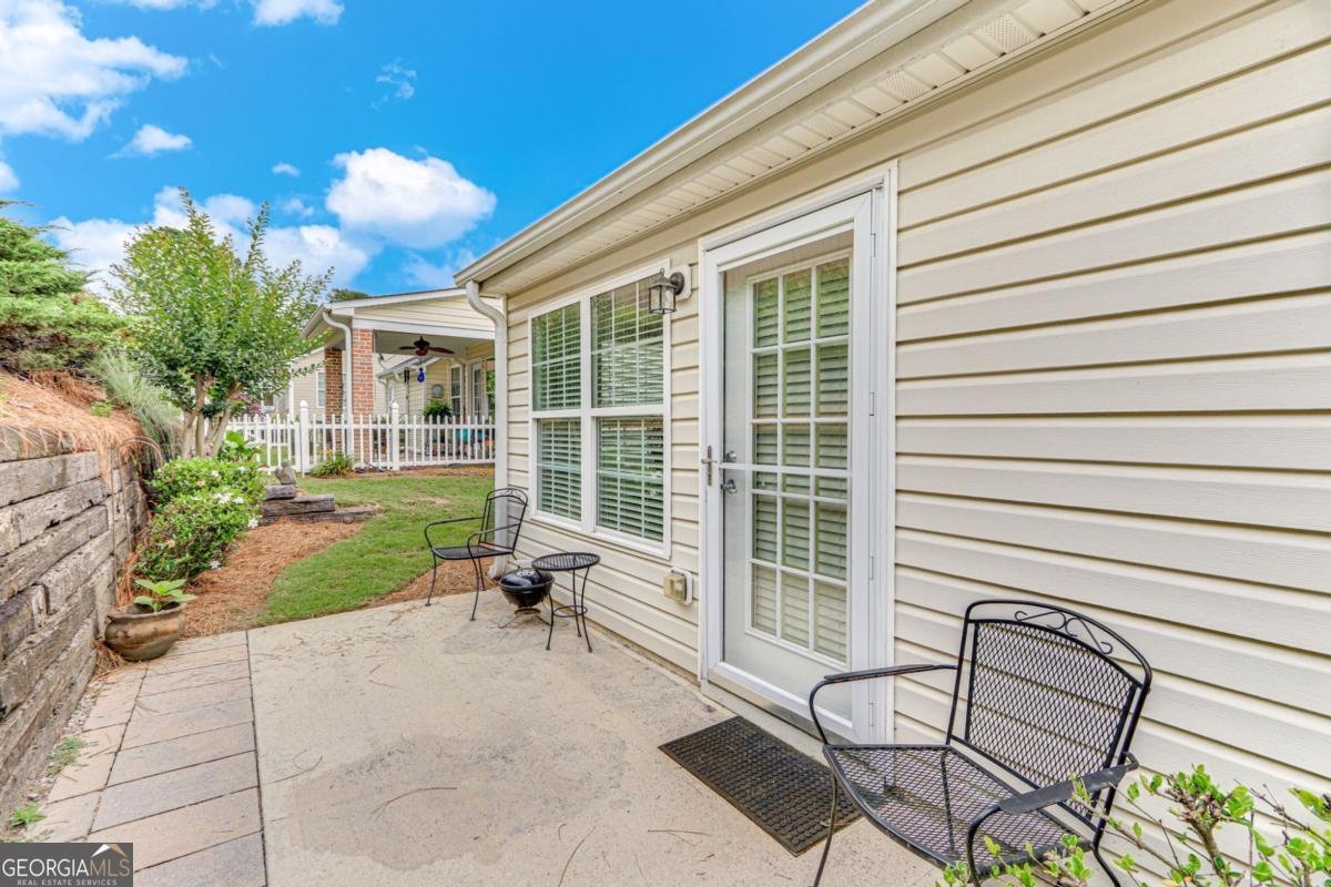 936 Village View Circle Loganville - 23