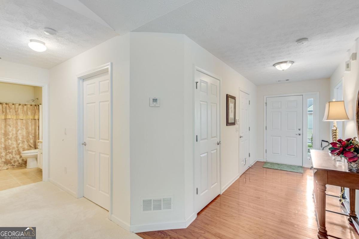 936 Village View Circle Loganville - 6
