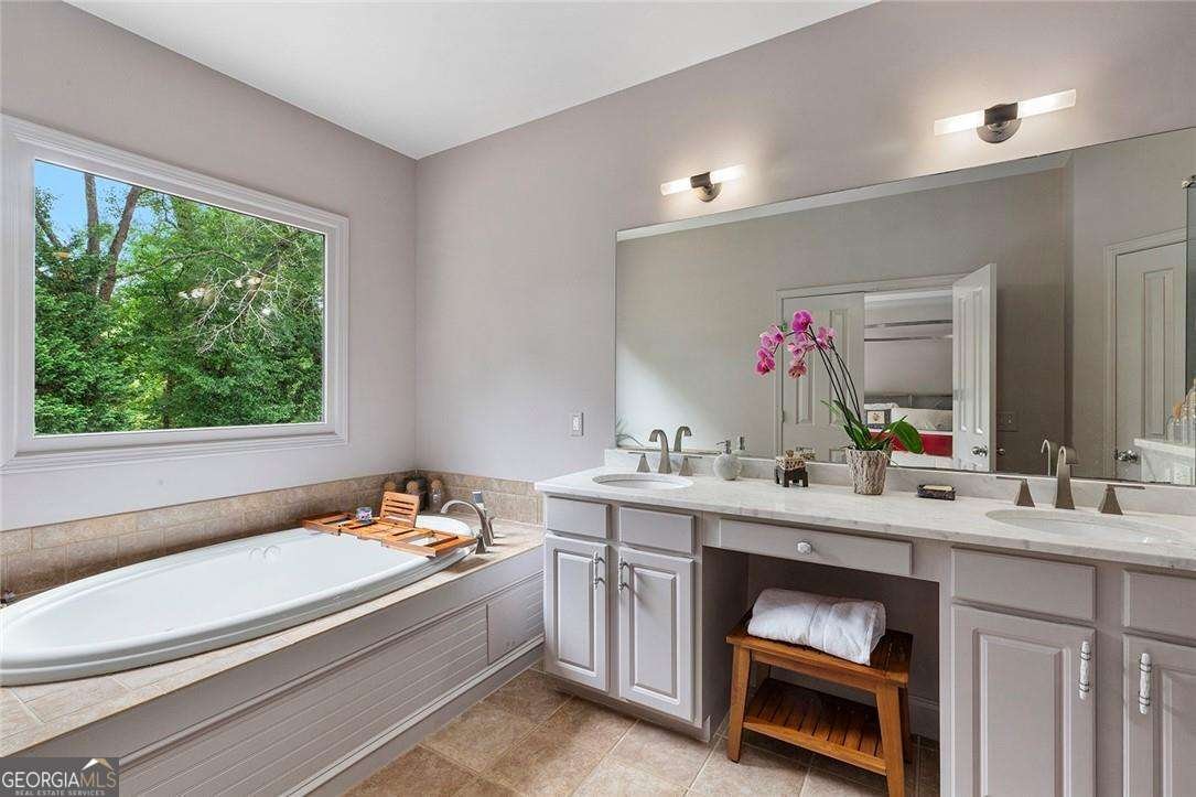 453 Carter Avenue Atlanta - 22