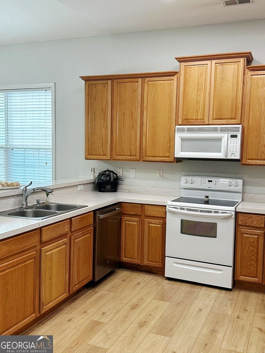 6834 White Walnut Way Braselton - 8