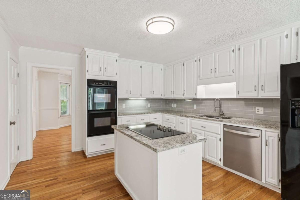 742 Maggie Court Kennesaw - 18