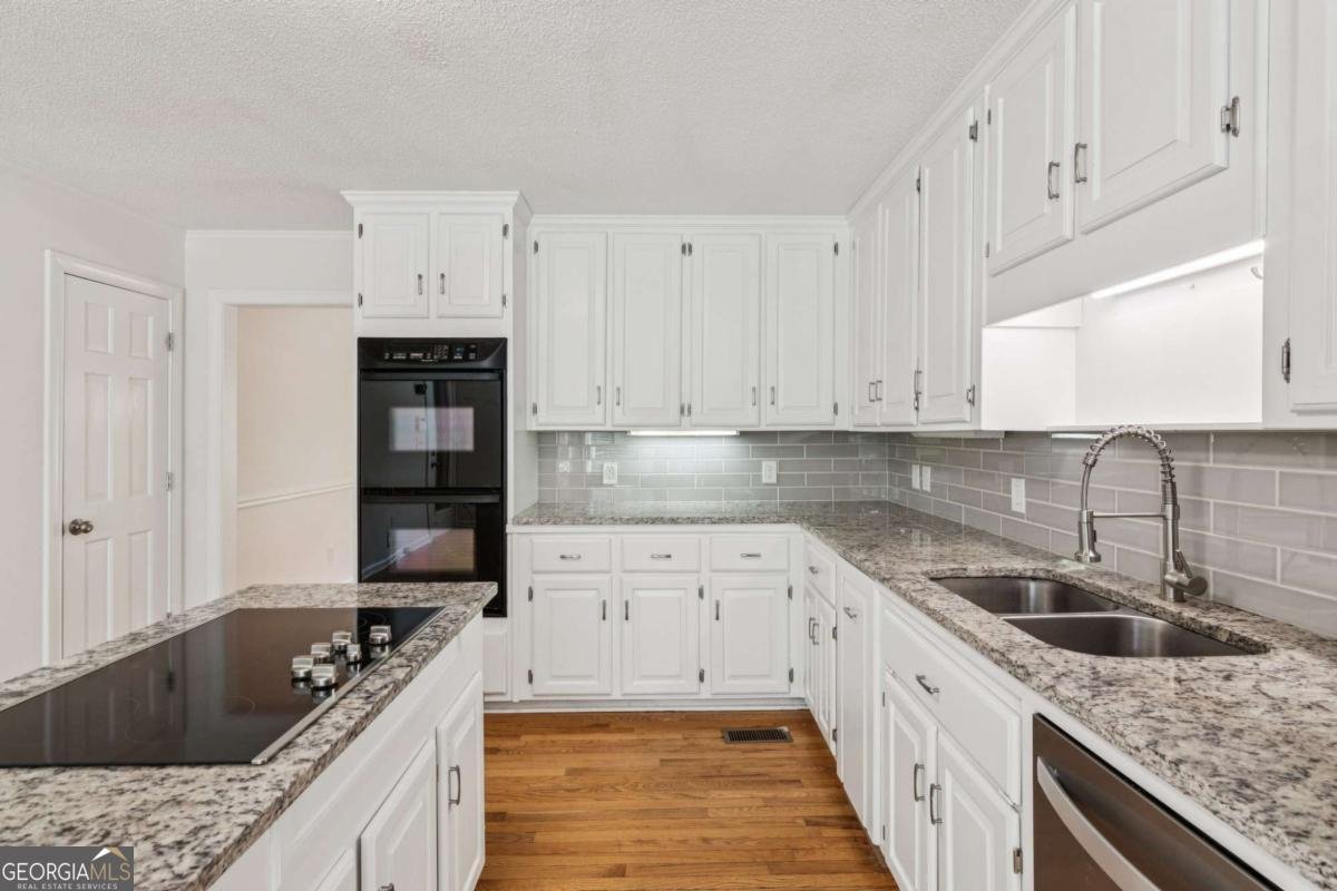 742 Maggie Court Kennesaw - 20