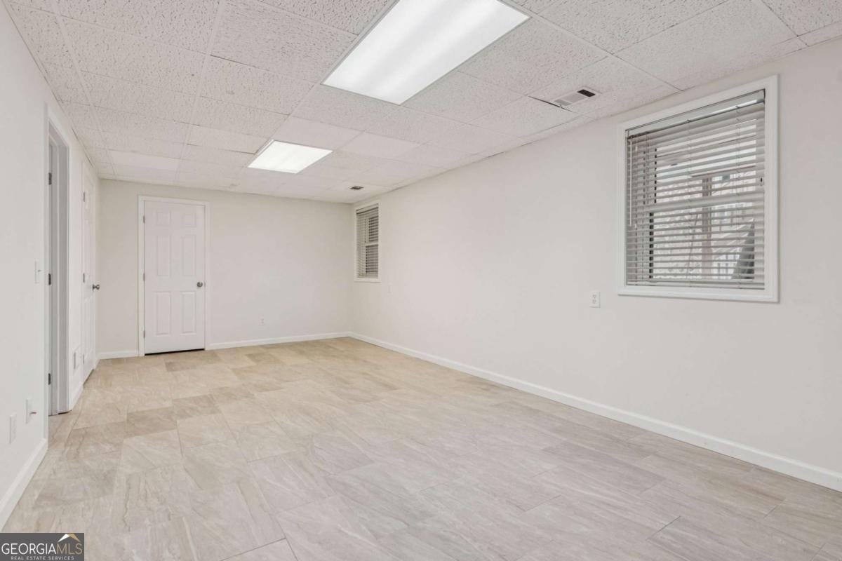 742 Maggie Court Kennesaw - 44