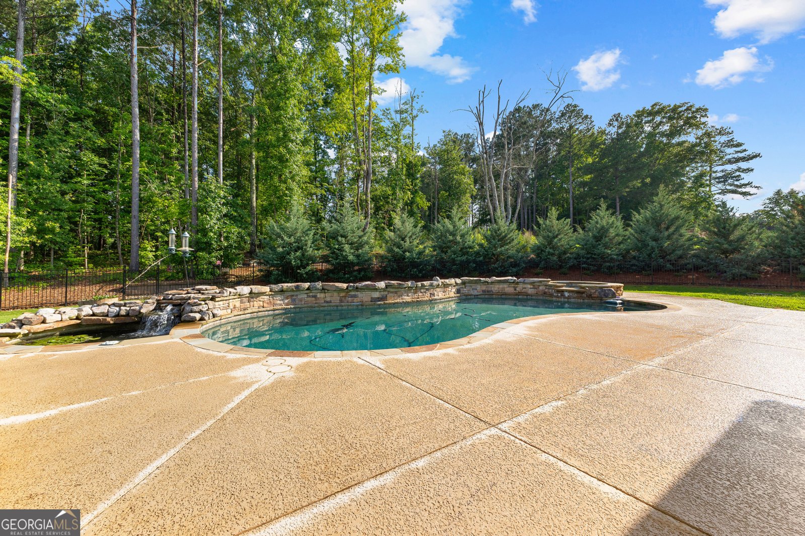 150 Dean Drive Tyrone - 73