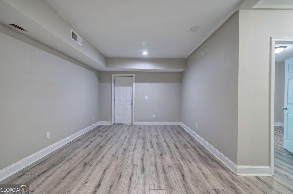 2646 Rockcliff Road Atlanta - 27