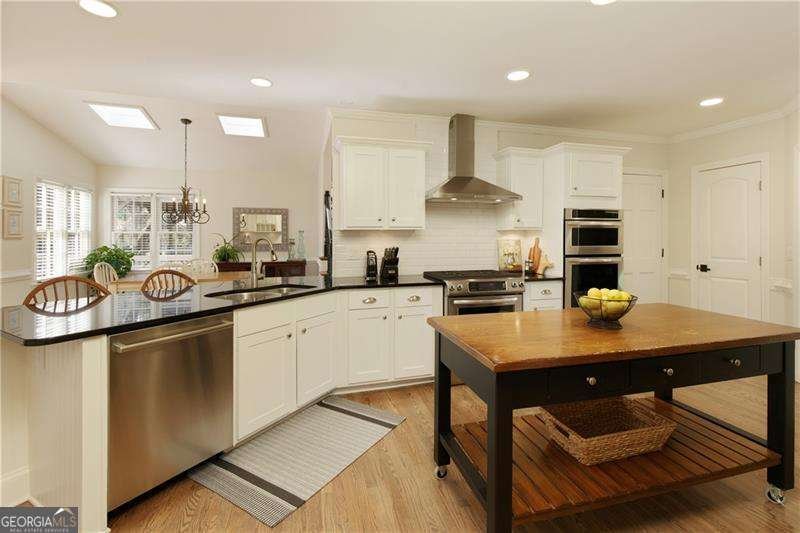 9975 Groomsbridge Road Johns Creek - 10