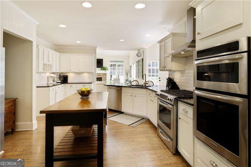 9975 Groomsbridge Road Johns Creek - 12