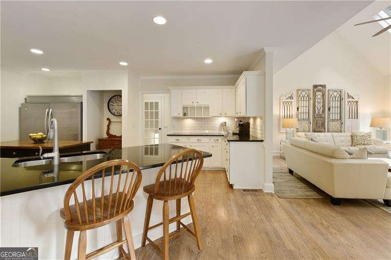 9975 Groomsbridge Road Johns Creek - 22