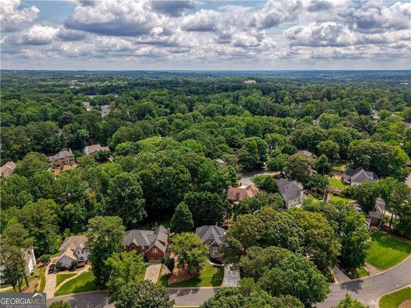 9975 Groomsbridge Road Johns Creek - 77
