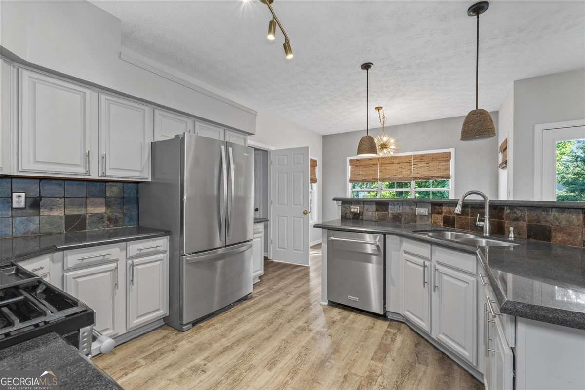 1001 Braelin Court Woodstock - 11