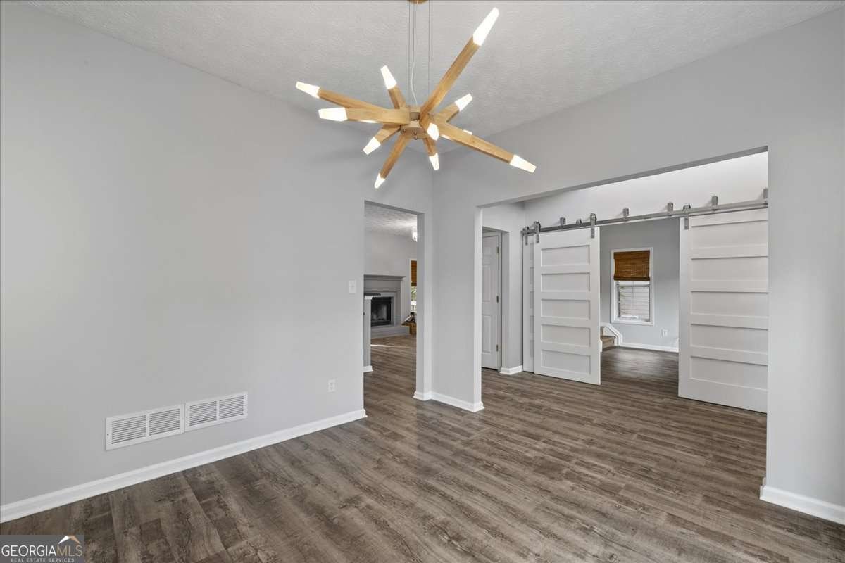 1001 Braelin Court Woodstock - 7