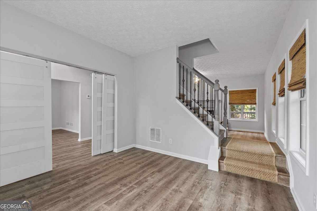 1001 Braelin Court Woodstock - 9