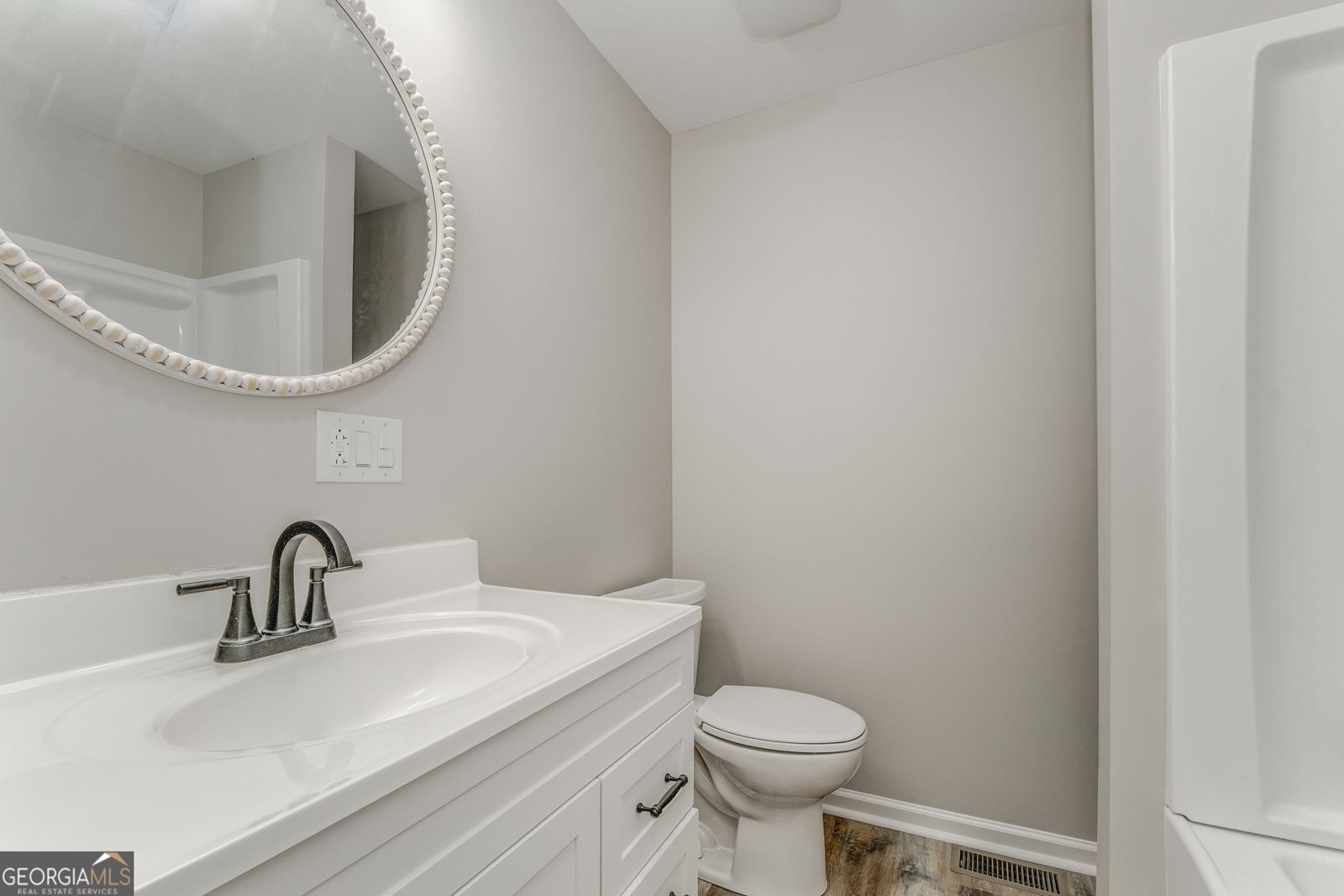 8 Sturdivant Drive Summerville - 24