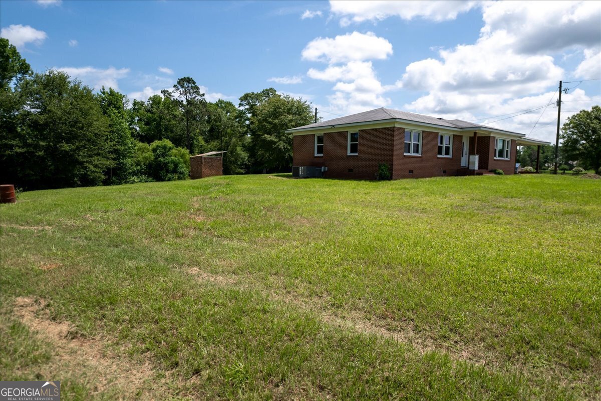 624 Perry Highway Hawkinsville - 32