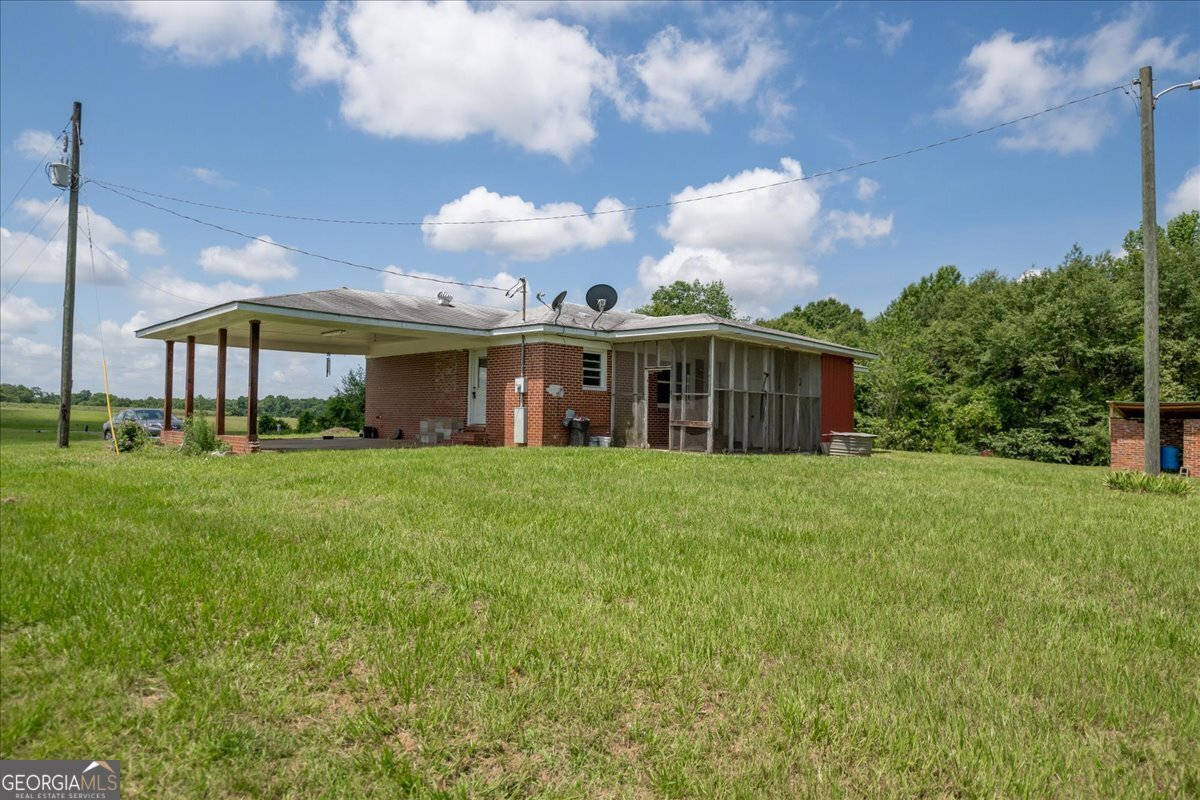 624 Perry Highway Hawkinsville - 40
