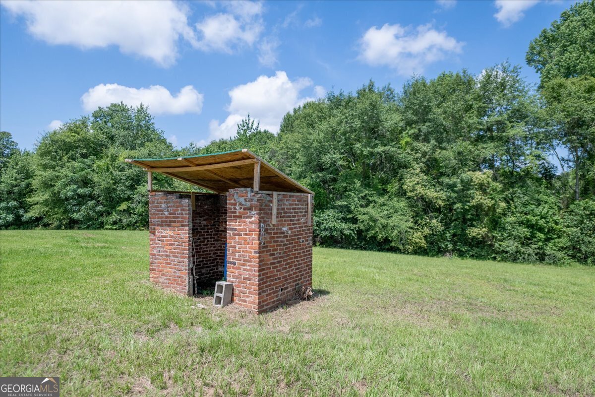 624 Perry Highway Hawkinsville - 42