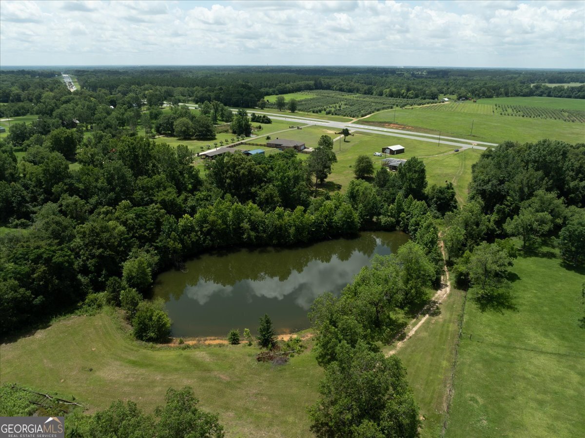 624 Perry Highway Hawkinsville - 50