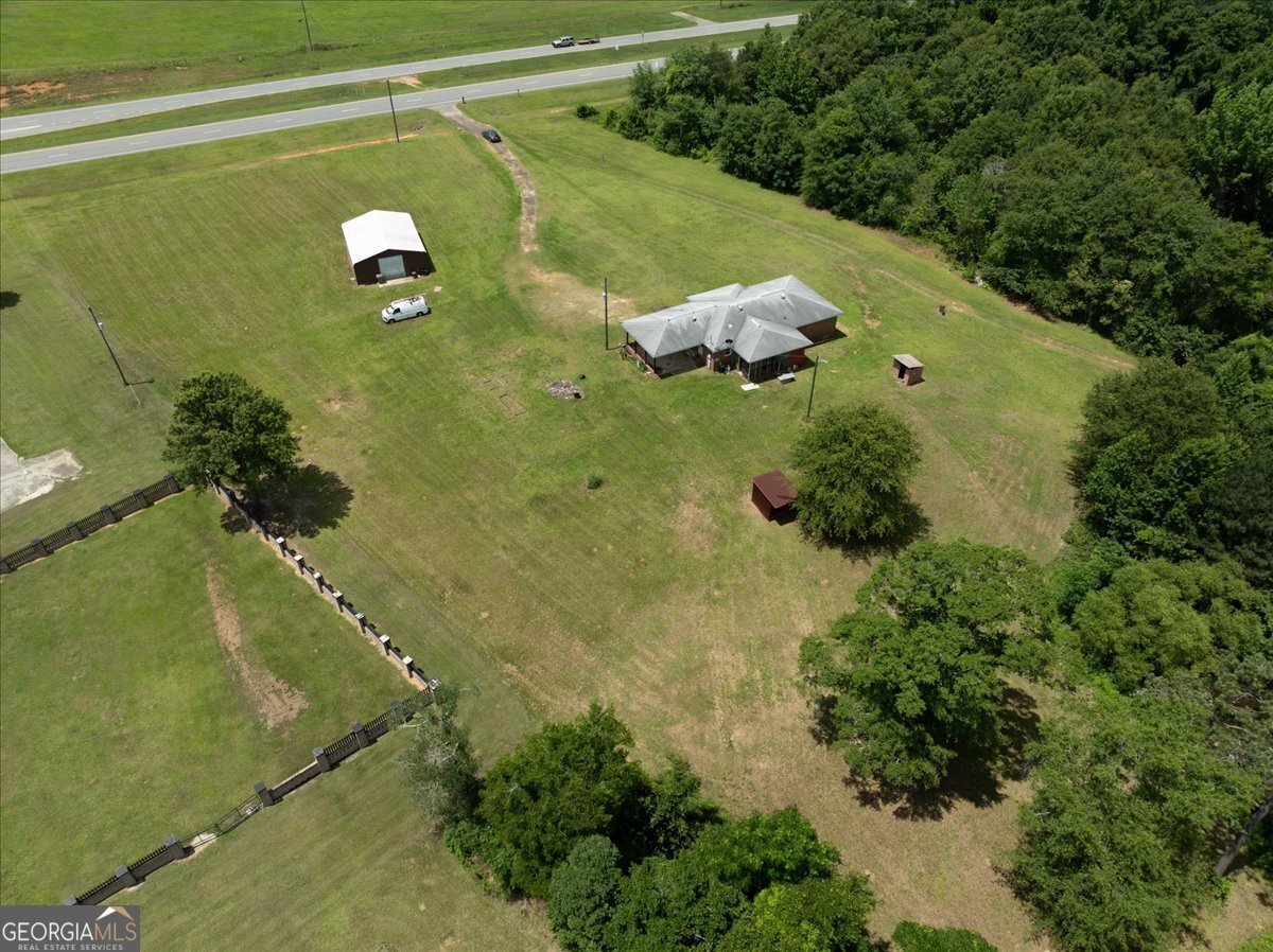 624 Perry Highway Hawkinsville - 52