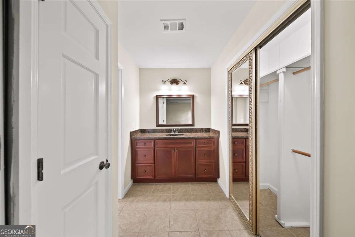 2179 MOUNTCLAIRE Court Stone Mountain - 37
