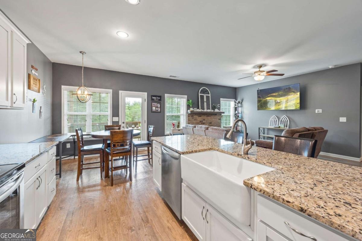 6422 Woodland Station Drive Lula - 13