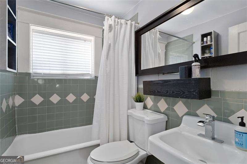 1300 North Avenue Atlanta - 38