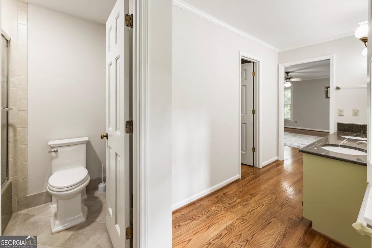 11270 Stroup Road Roswell - 44