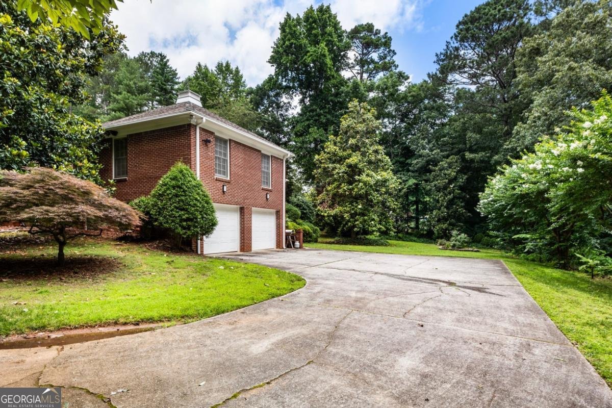 11270 Stroup Road Roswell - 60