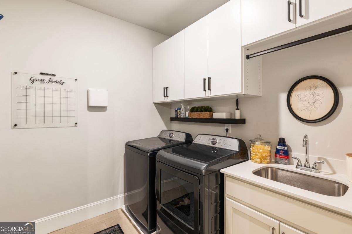 4395 Capstone Court Roswell - 43