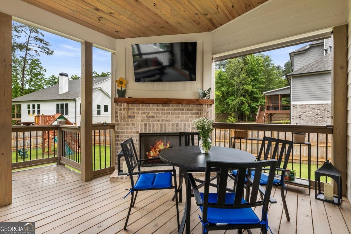 4395 Capstone Court Roswell - 72