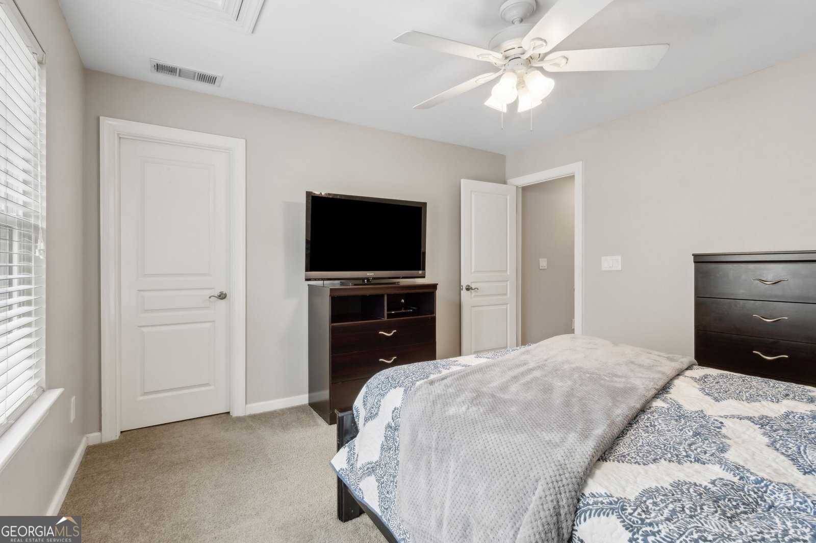 7927 Keepsake Lane Flowery Branch - 36