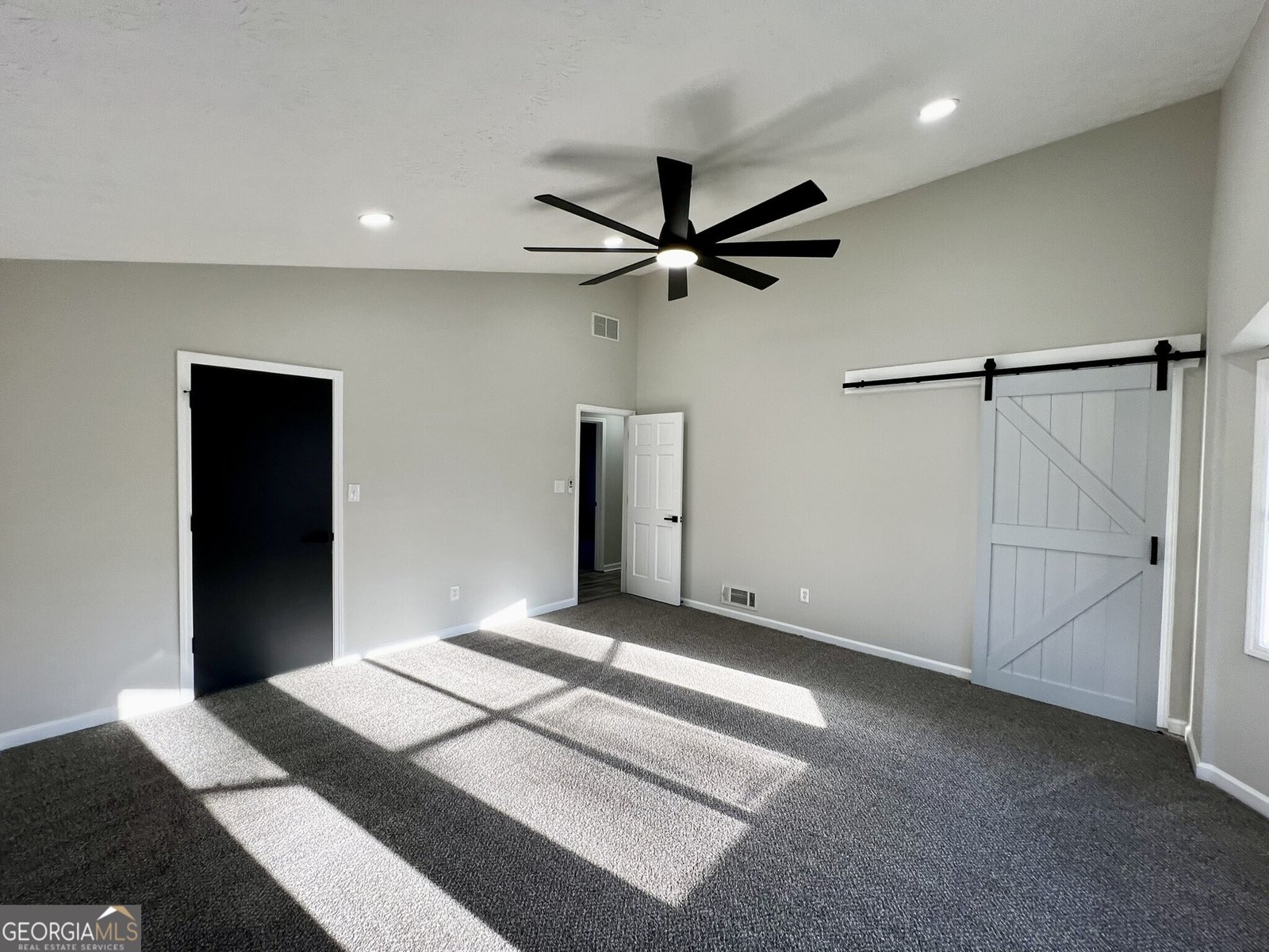 295 LAMDEN Court Lawrenceville - 16