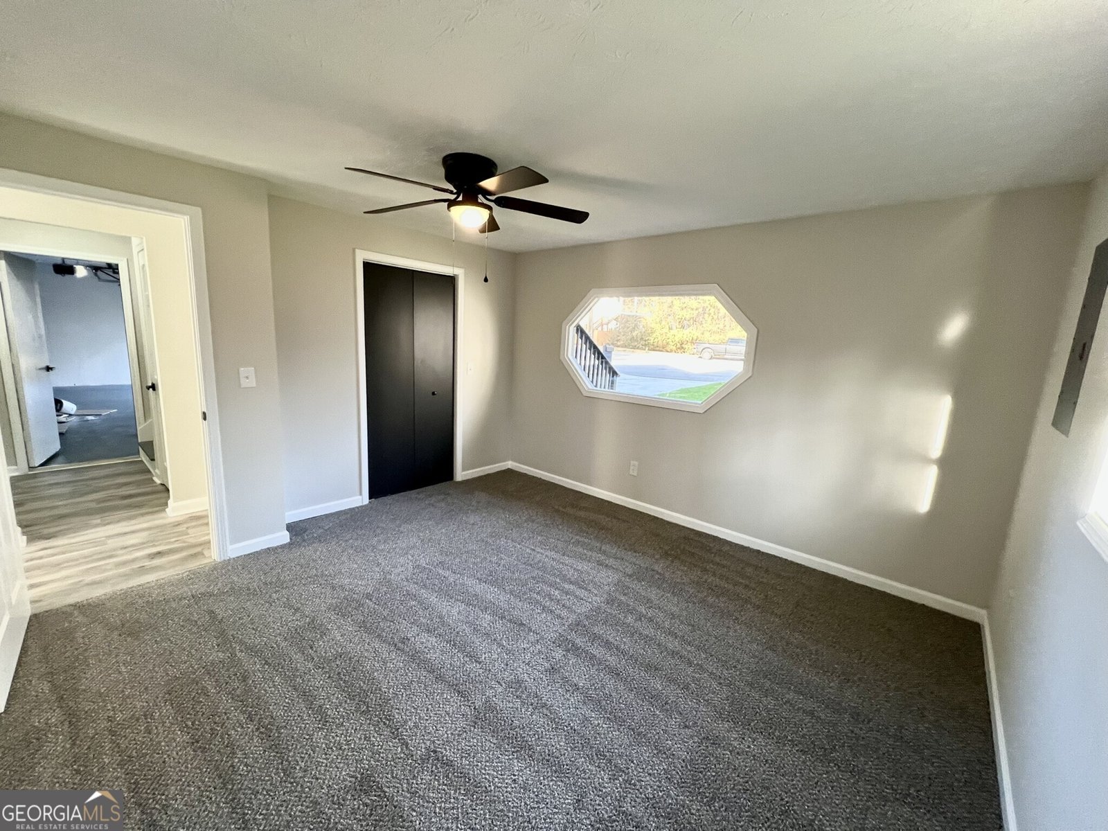 295 LAMDEN Court Lawrenceville - 23