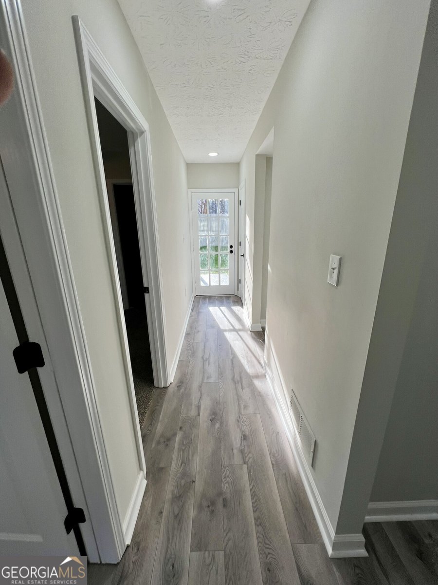 295 LAMDEN Court Lawrenceville - 24