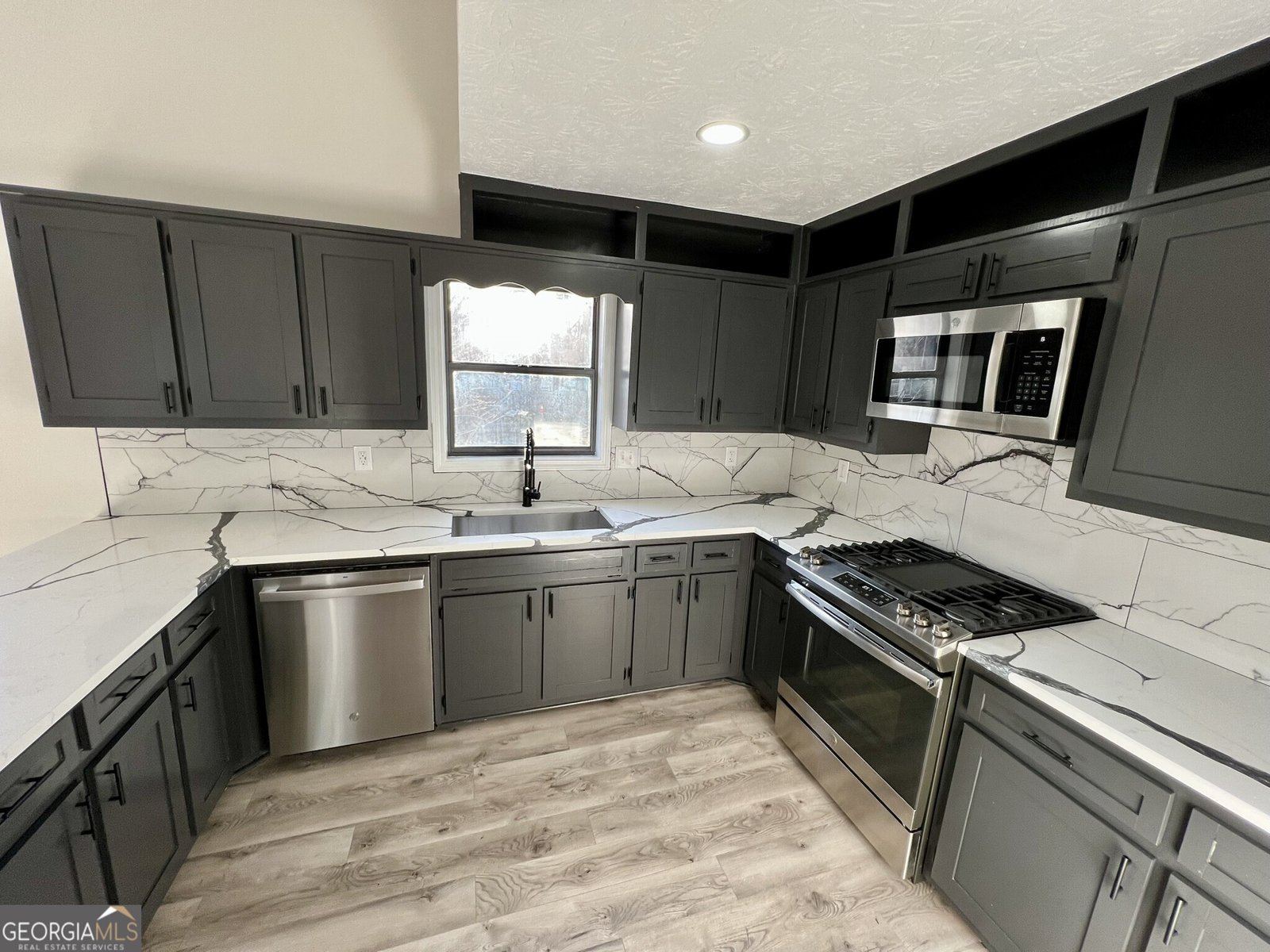 295 LAMDEN Court Lawrenceville - 3