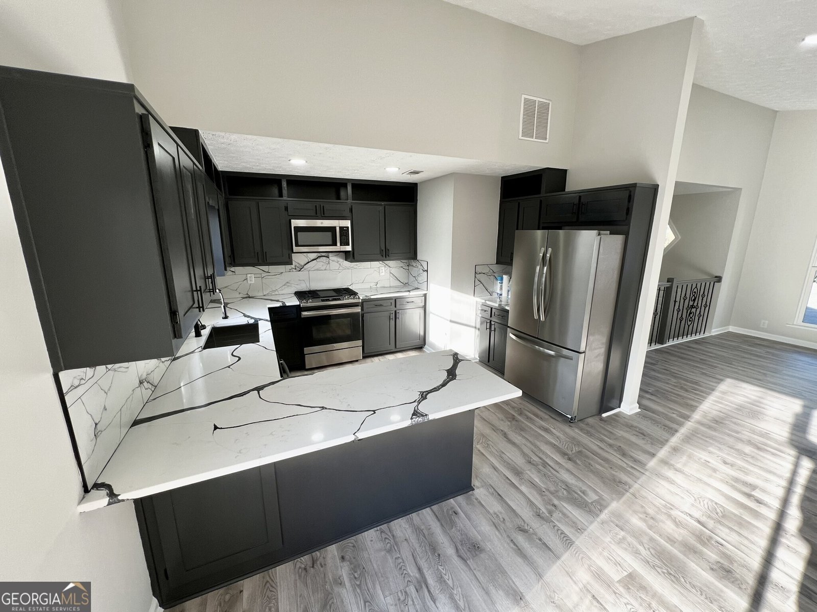 295 LAMDEN Court Lawrenceville - 4