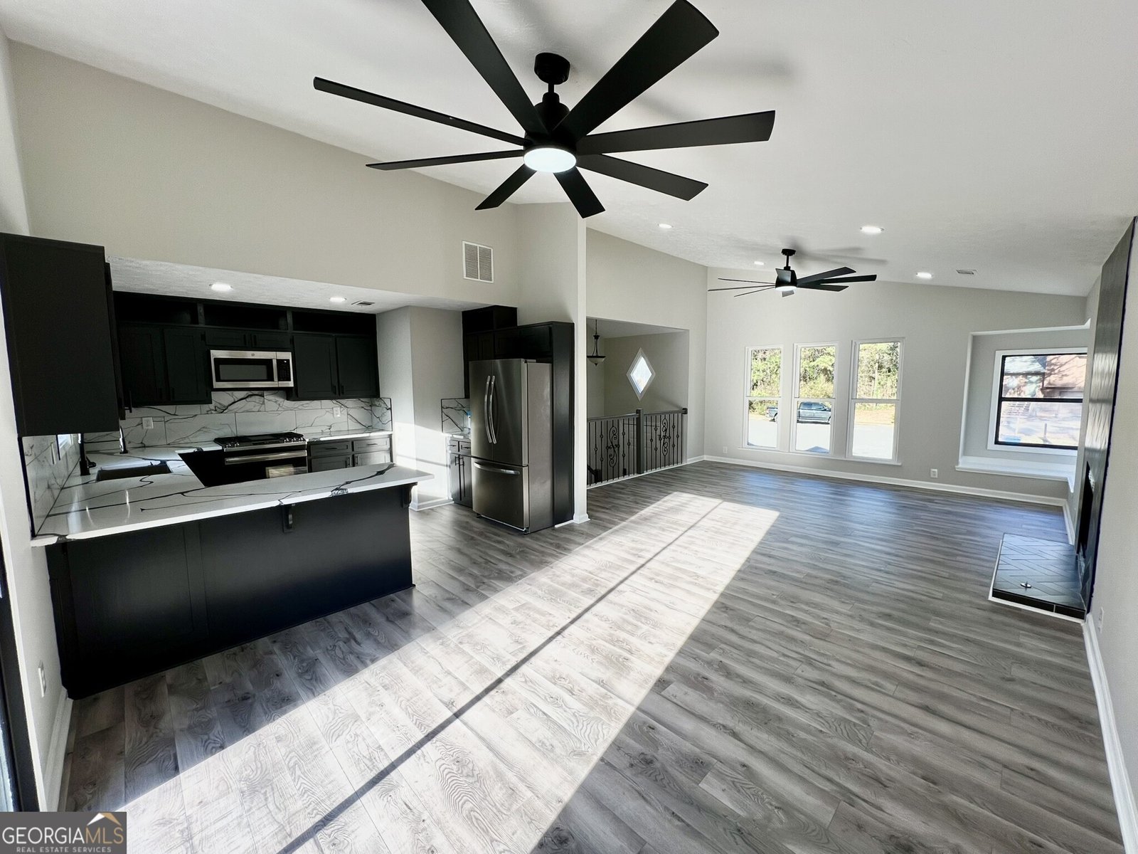 295 LAMDEN Court Lawrenceville - 9