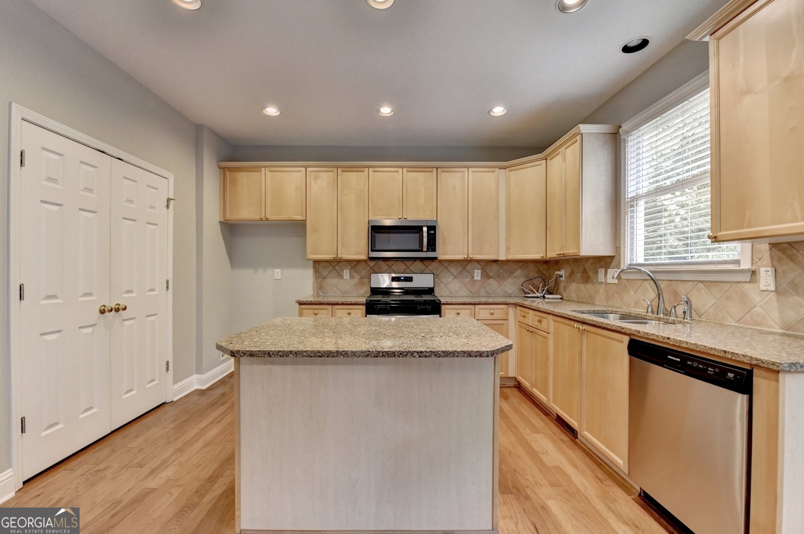 1301 Dayspring Trace Lawrenceville - 23