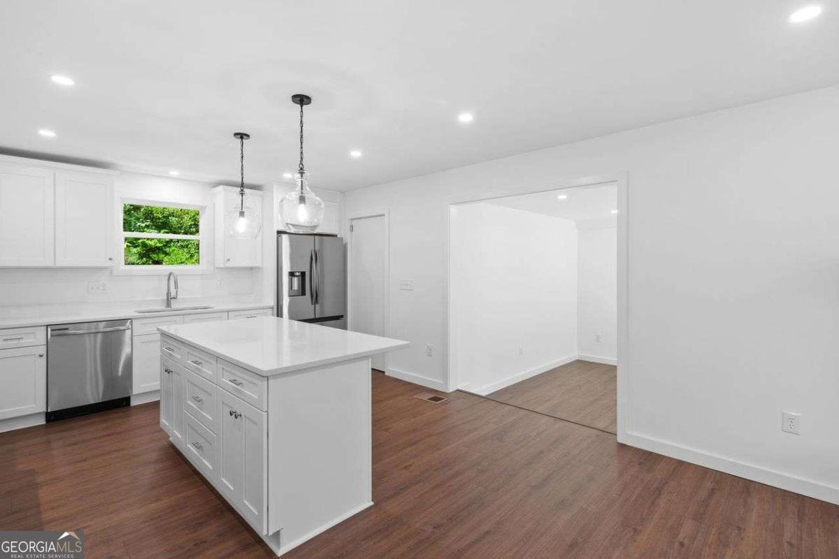 401 COTTONWOOD Drive Woodstock - 10