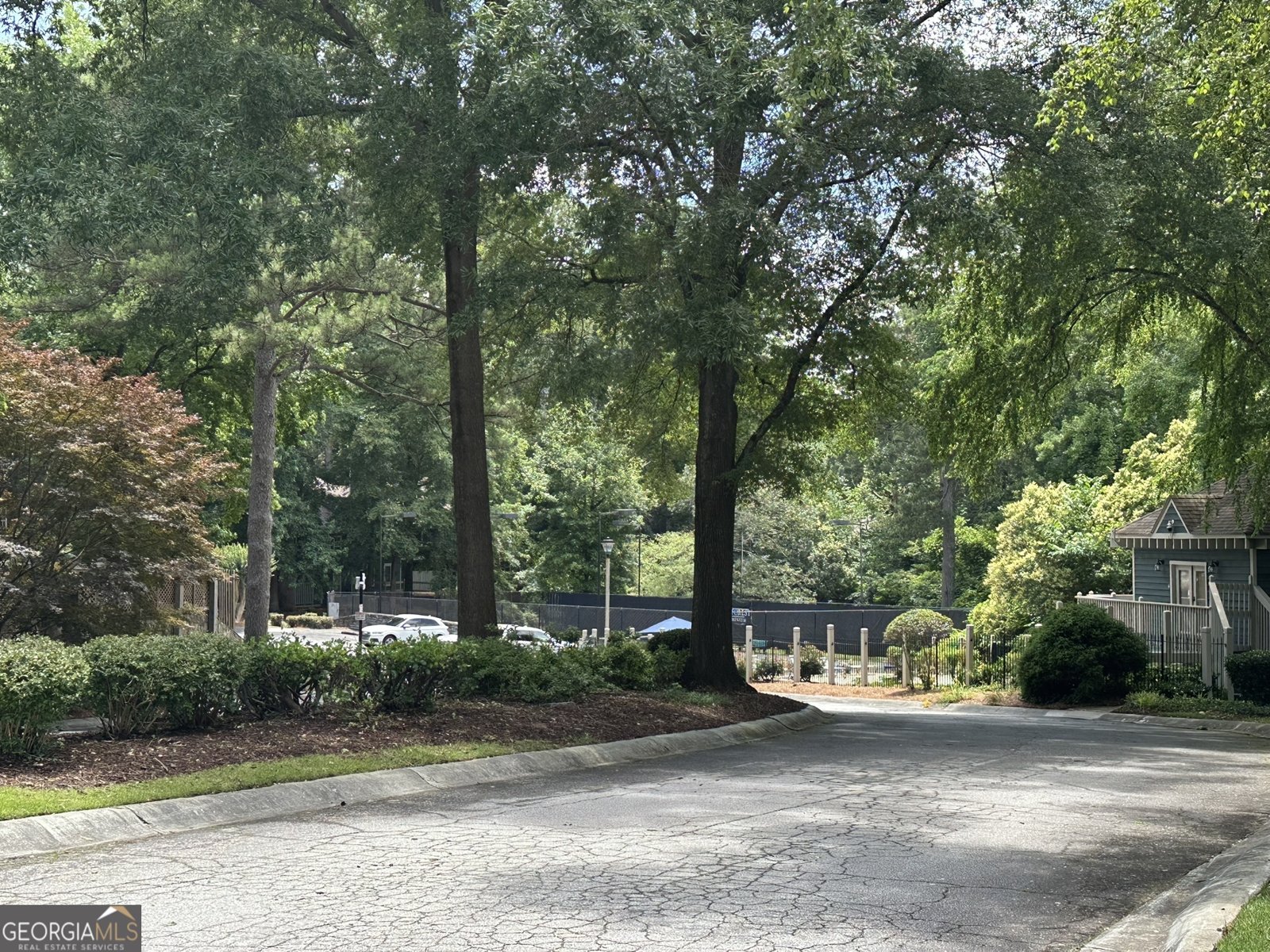 1384 Crossing Drive Atlanta - 18