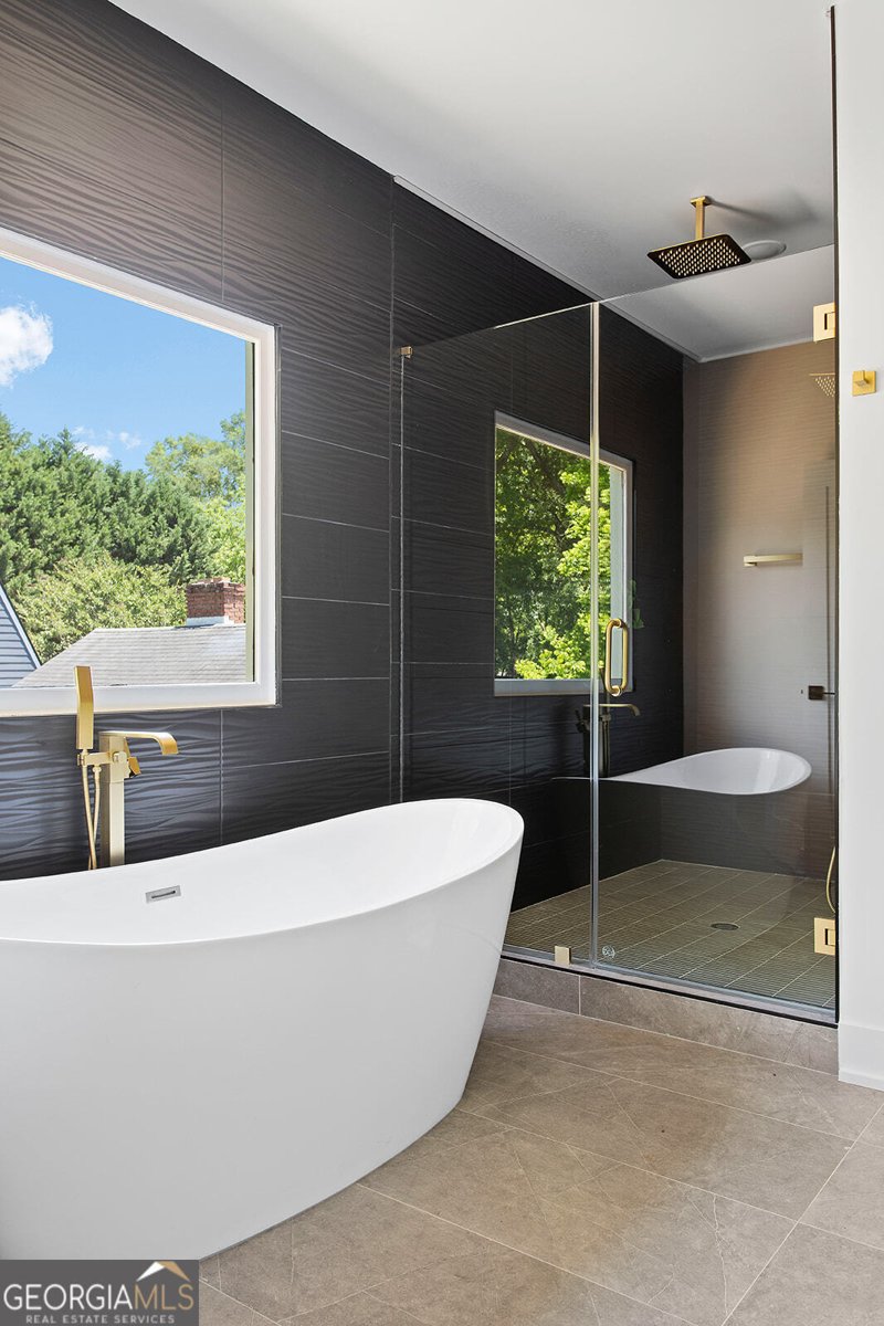 2808 Hosea L Williams Drive Atlanta - 22