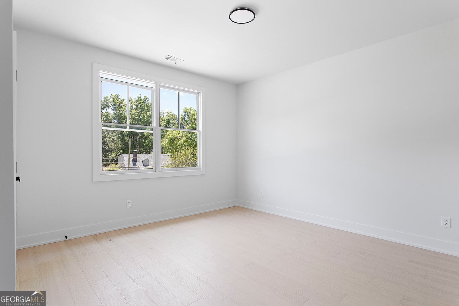 2808 Hosea L Williams Drive Atlanta - 33