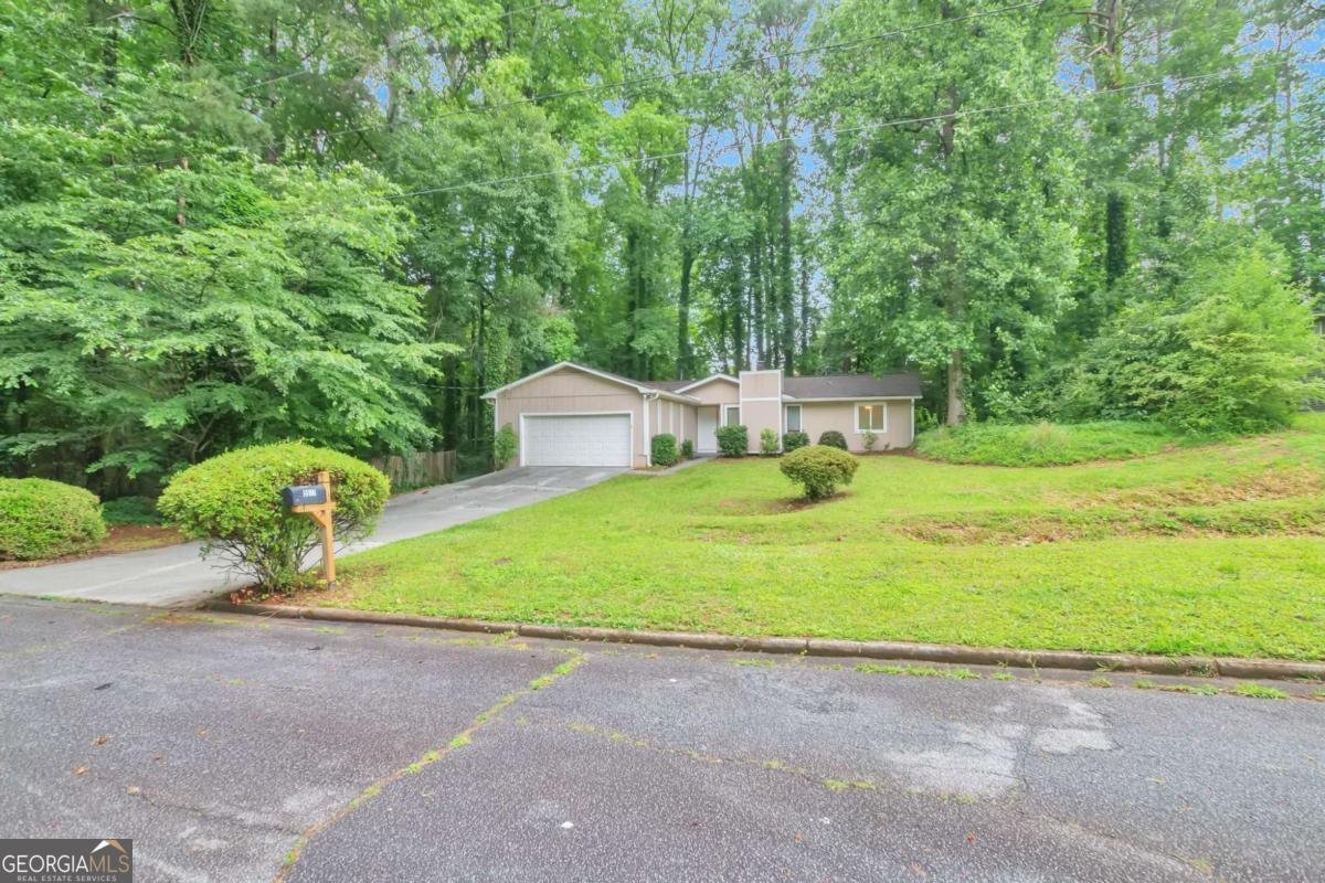 5577 Whittondale Road Lithonia - 1
