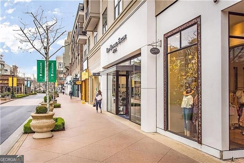 15595 Birmingham Highway Alpharetta - 16