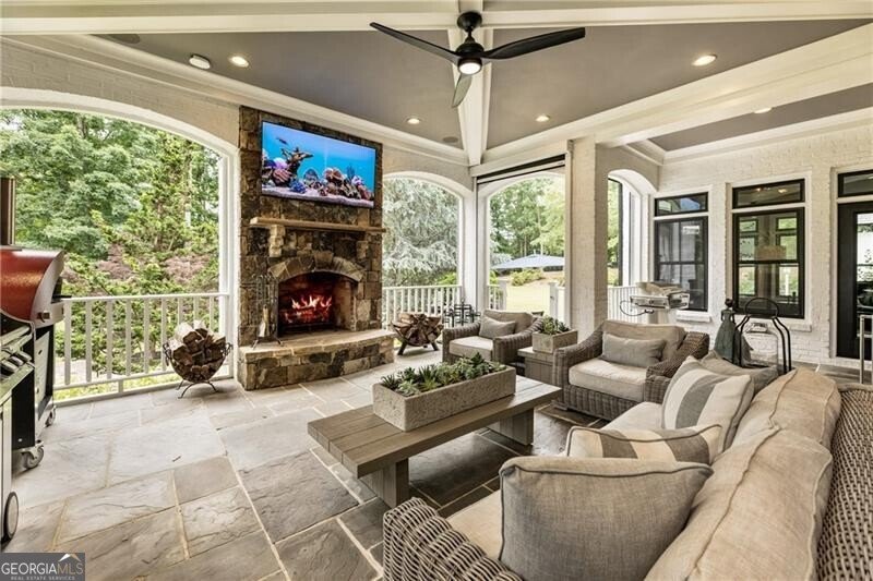 15595 Birmingham Highway Alpharetta - 39