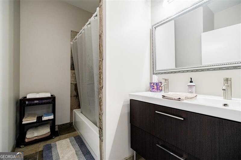 5200 Peachtree Road Atlanta - 30
