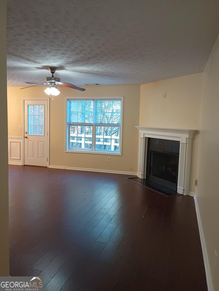 6398 Shadow Square Lithonia - 5